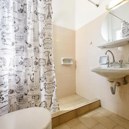 艾斯特里亚公寓酒店 5*