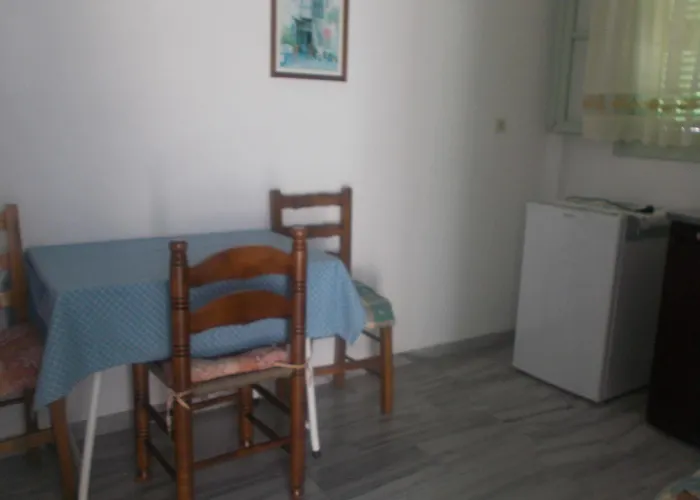 Ξενοδοχείο με διαμερίσματα Astoria